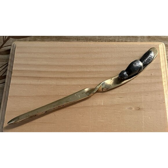 Vtg 60s-70s Brass Twisted With Beaver On Top Letter Opener Signed Chambers - Picture 7 of 8